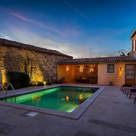 Perla By Kompas * Šišan