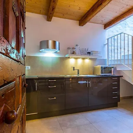 Perla By Kompas * Šišan